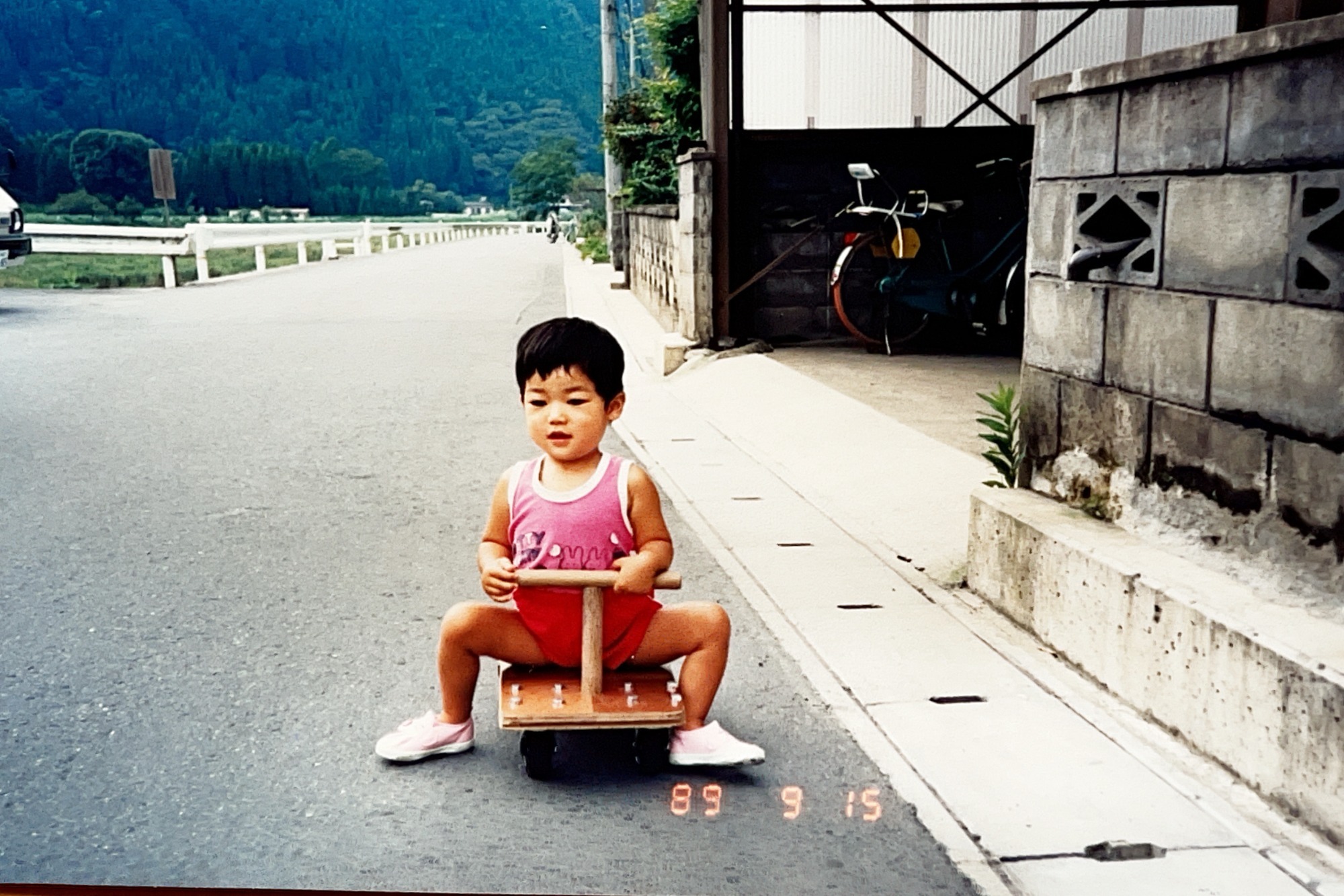 刀根さん‗幼少 イメージ 刀根さん‗幼少 イメージ