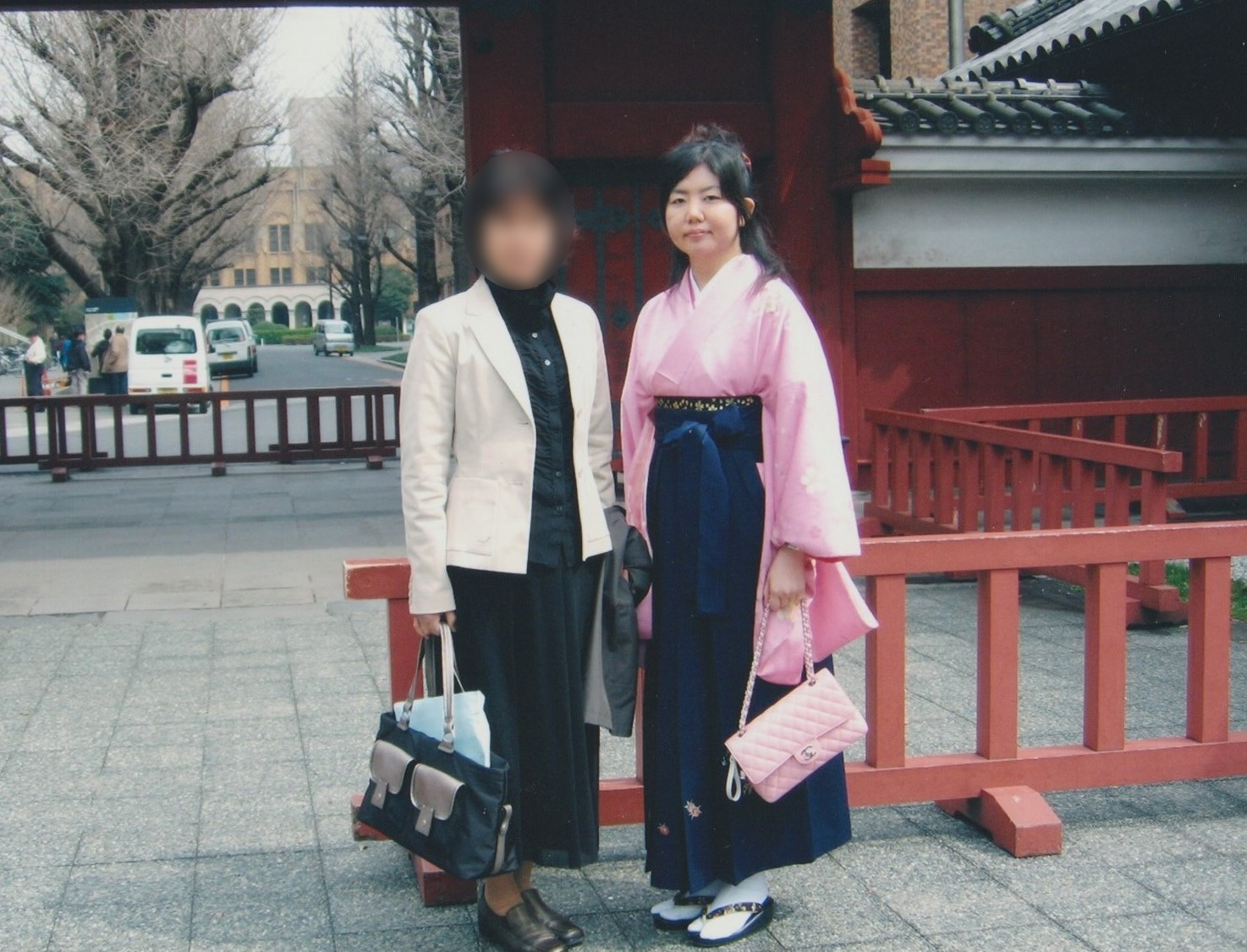 大学院卒業 なつめさんとお母さま イメージ 大学院卒業 なつめさんとお母さま イメージ